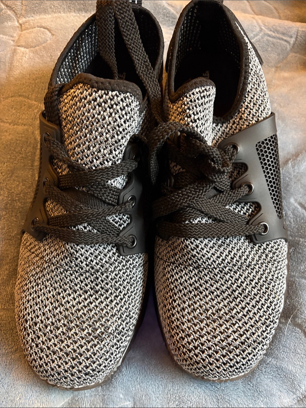Men's Knit Lace-Up Athletic Sneakers in Black and White